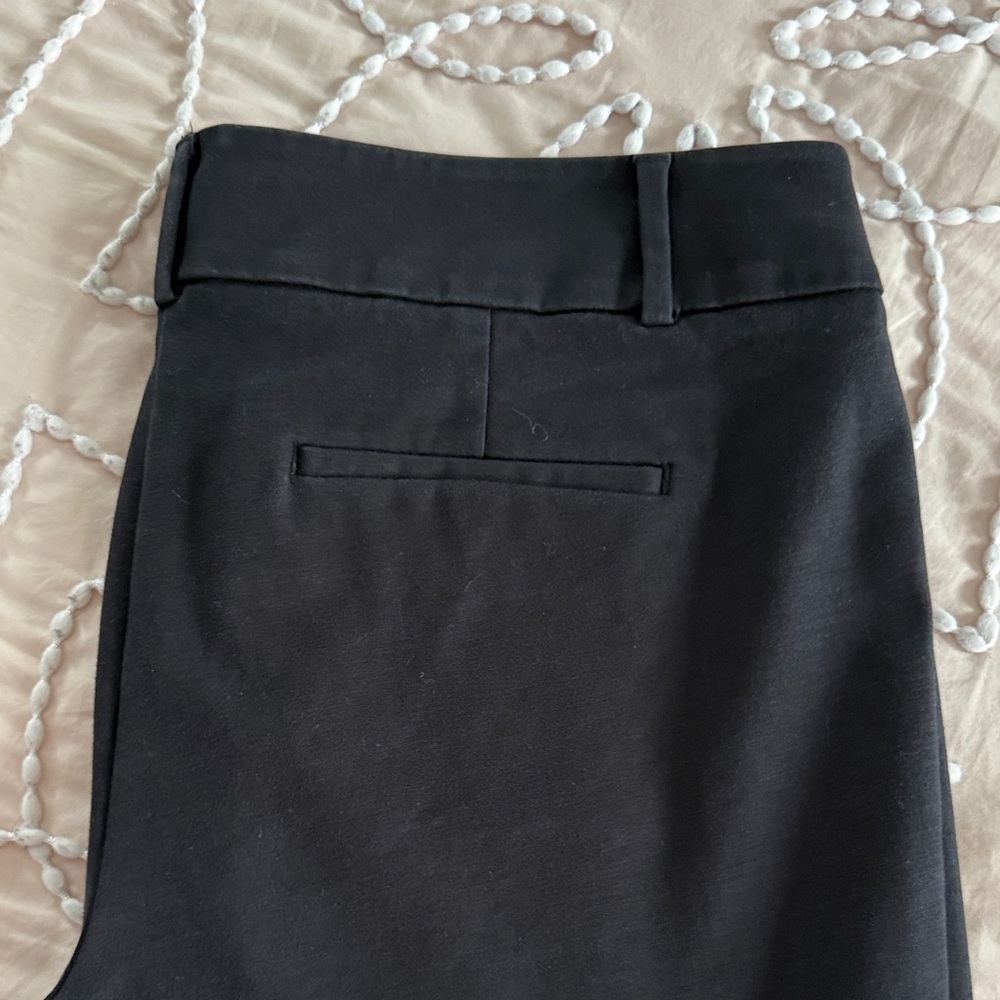 LOFT Marisa Black capri cropped size 10 Riviera pants - Picture 7 of 12